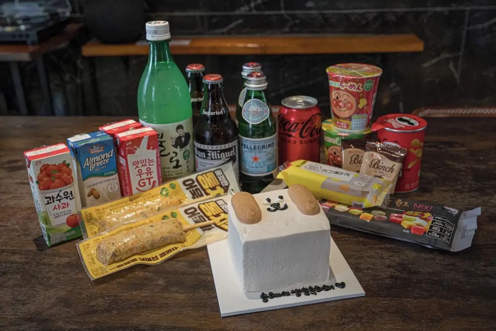 Hotel February Dong Seong Ro