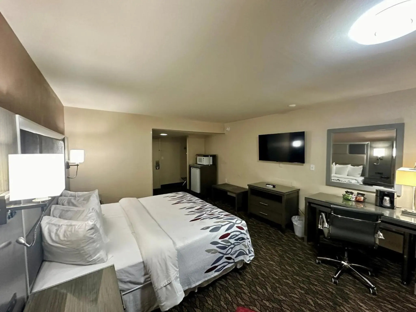 HomeTowne Studios by Red Roof Yuba City Bonanza – Marysville