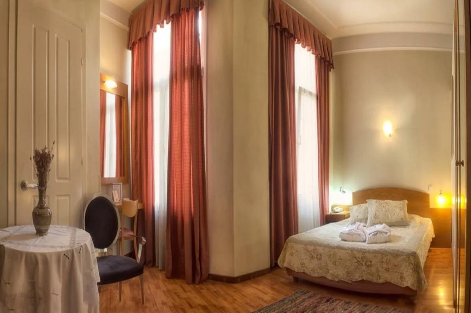 Отель Modern Revival Luxury