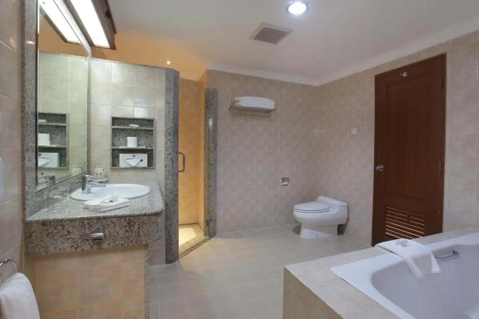 Peninsula Beach Resort