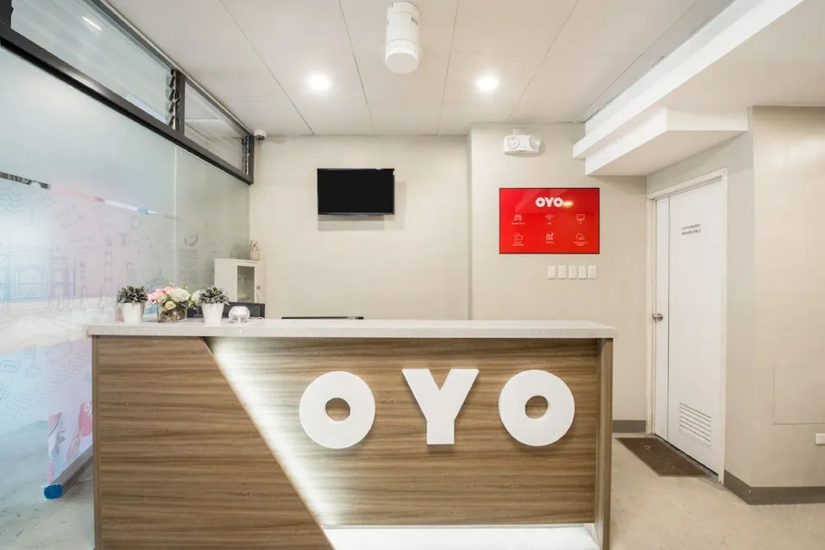 OYO 229 G Place