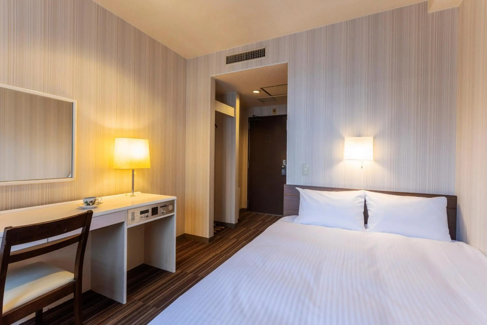 City Hotel Airport in Prince