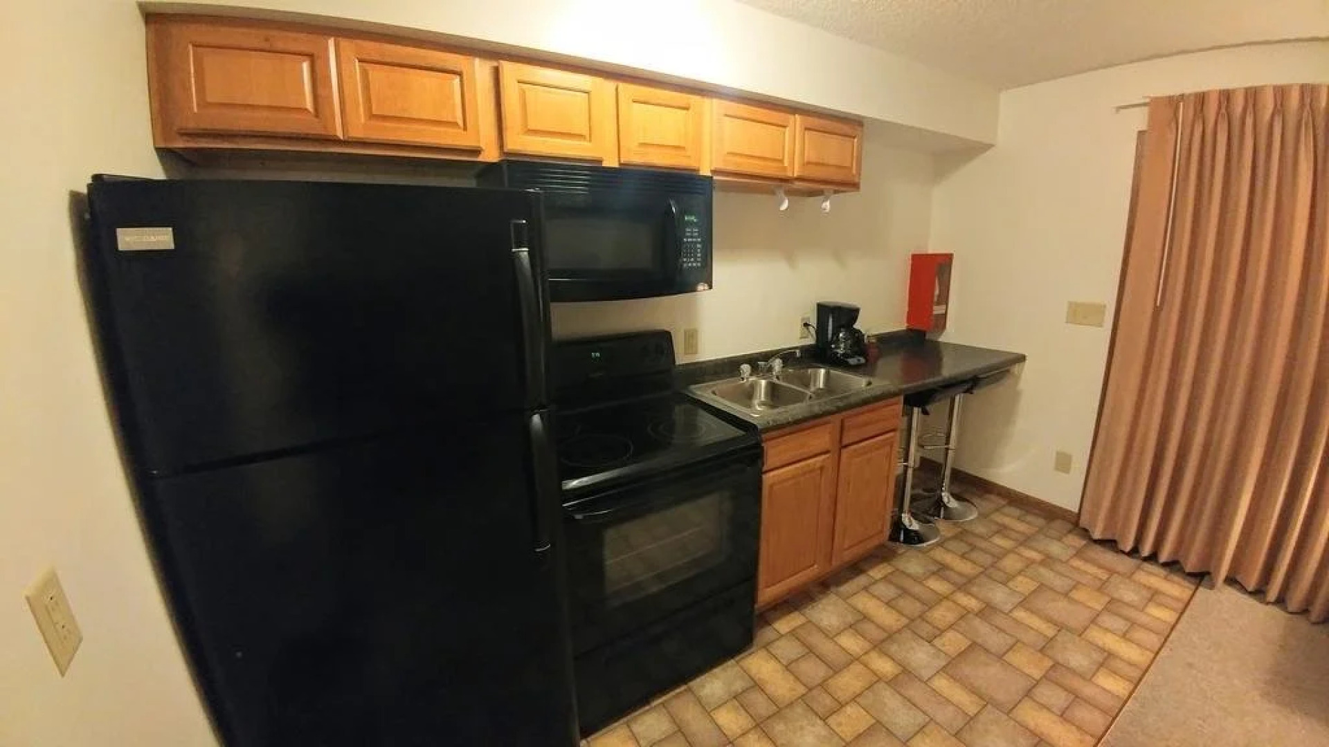 Alexis Park Inn & Suites