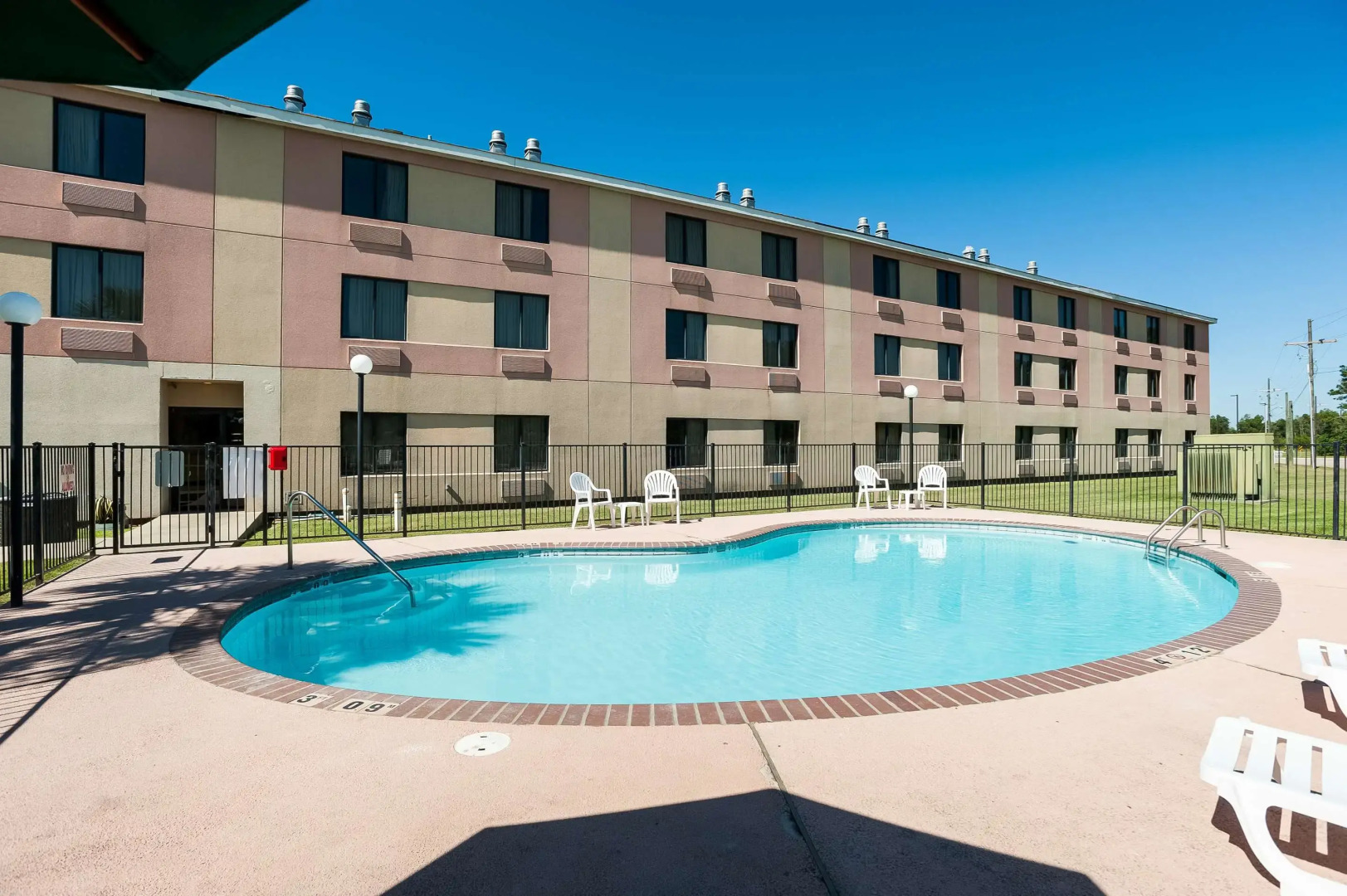 Quality Inn & Suites Lake Charles South