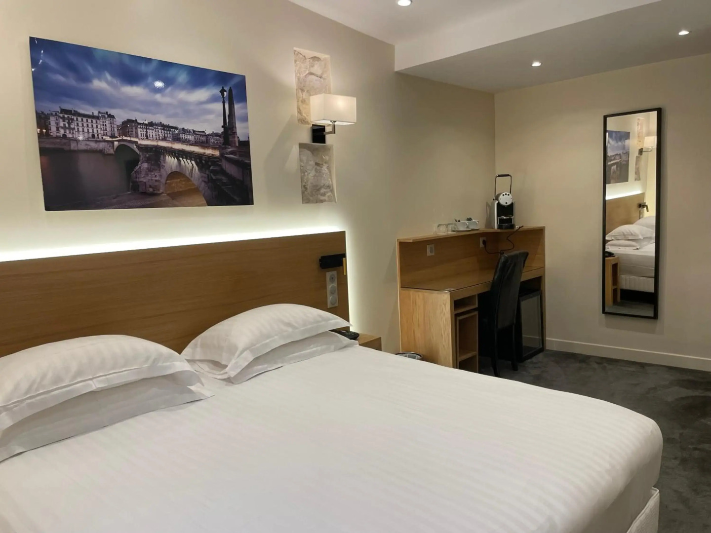 Lion d'Or Paris Hotel