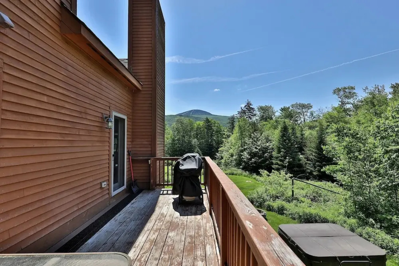 Cortina Mountain Chalet - Outdoor Hot Tub - Close To Pico And Killington Mountains 3 Bedroom Home