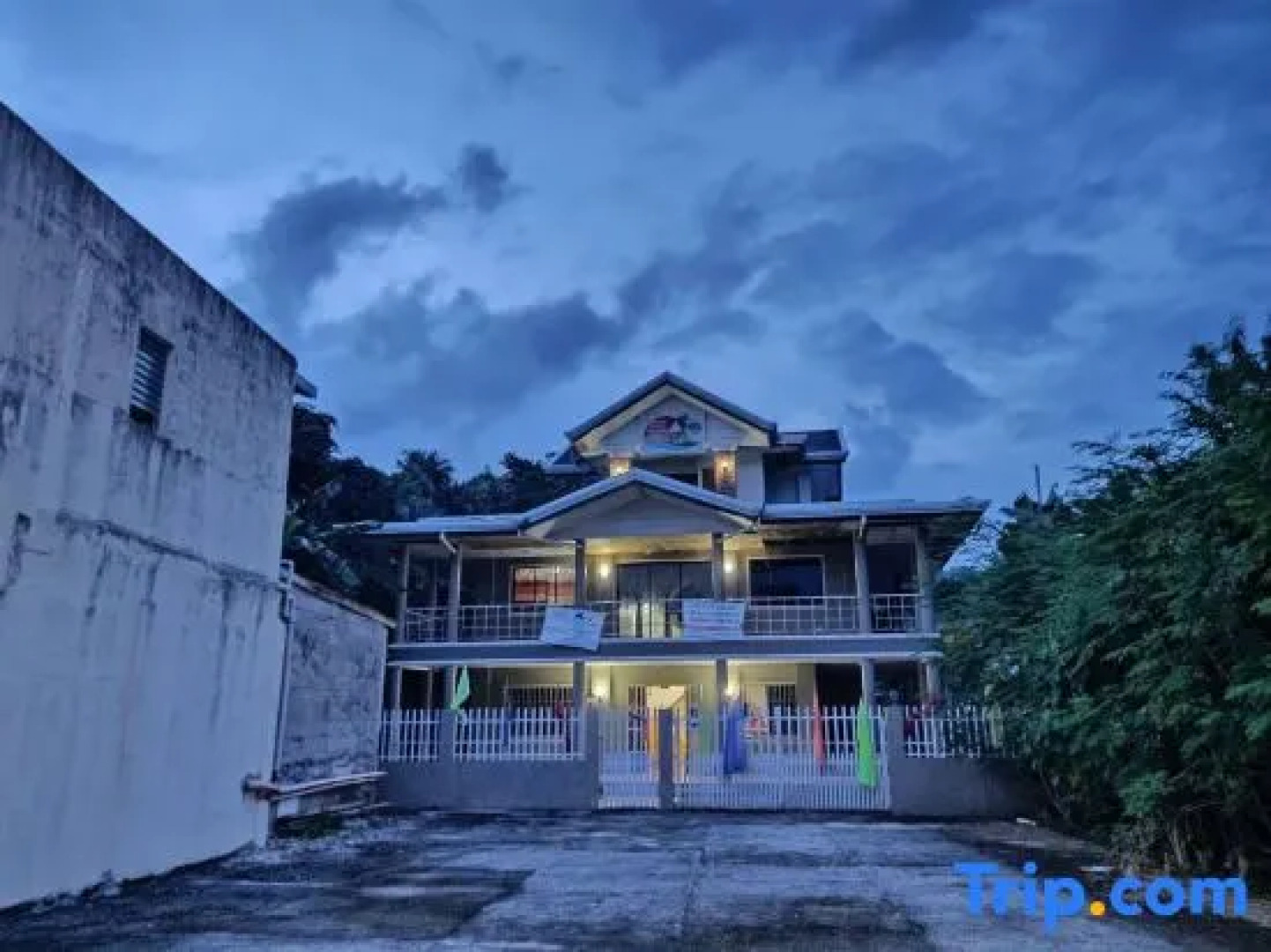 RedDoorz @ Garcia Hernandez Bohol