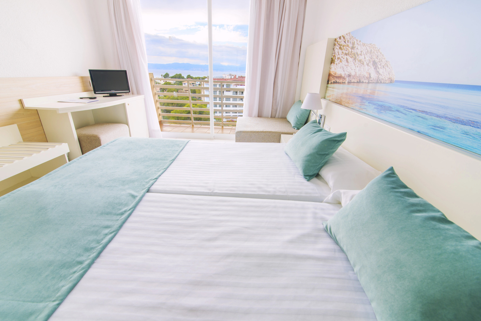 Azuline Hotel Bahamas y Bahamas II