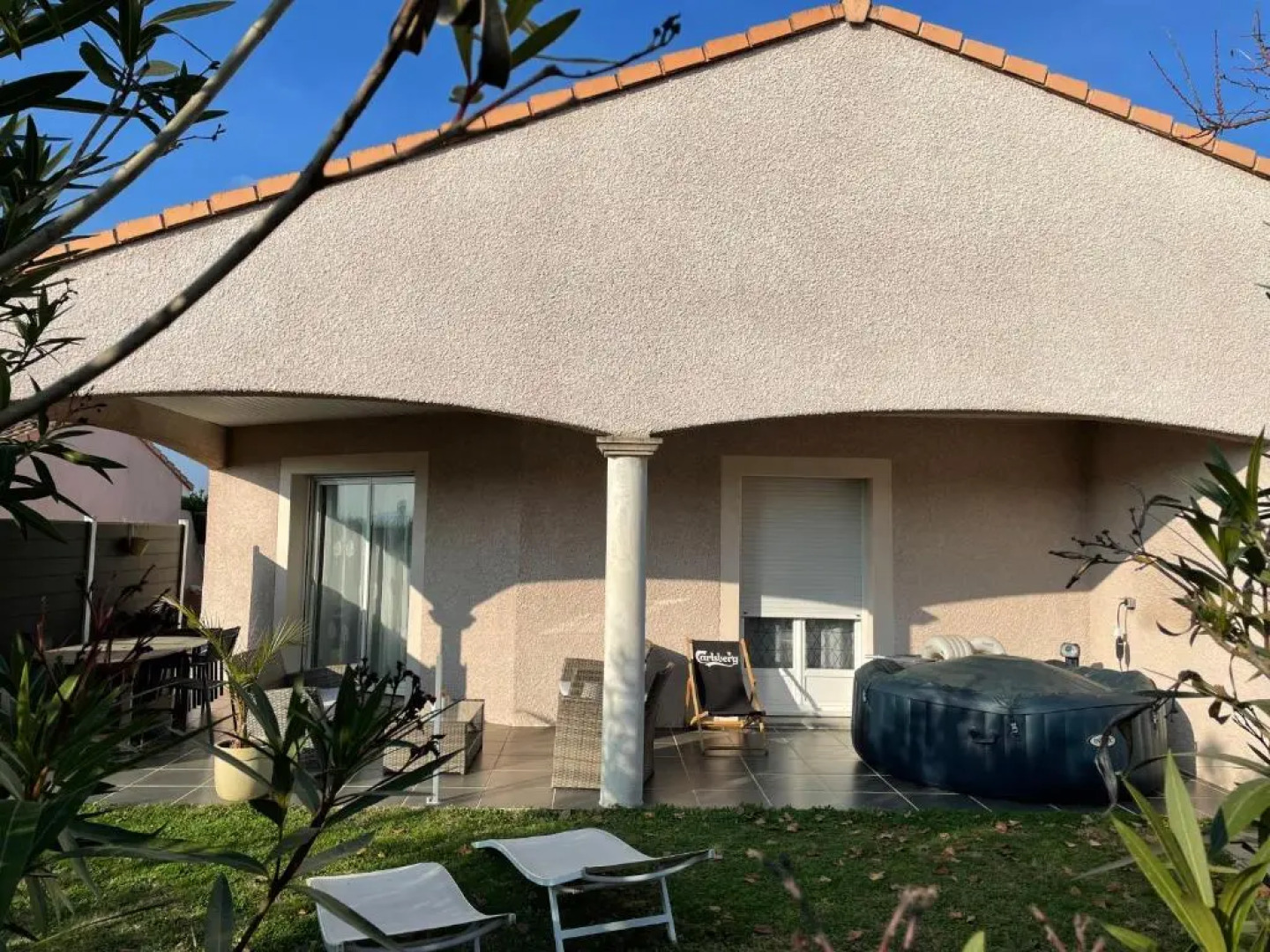 Maison entière 4 lits 8 pl avec jacuzzi proche du safari de Peaugres