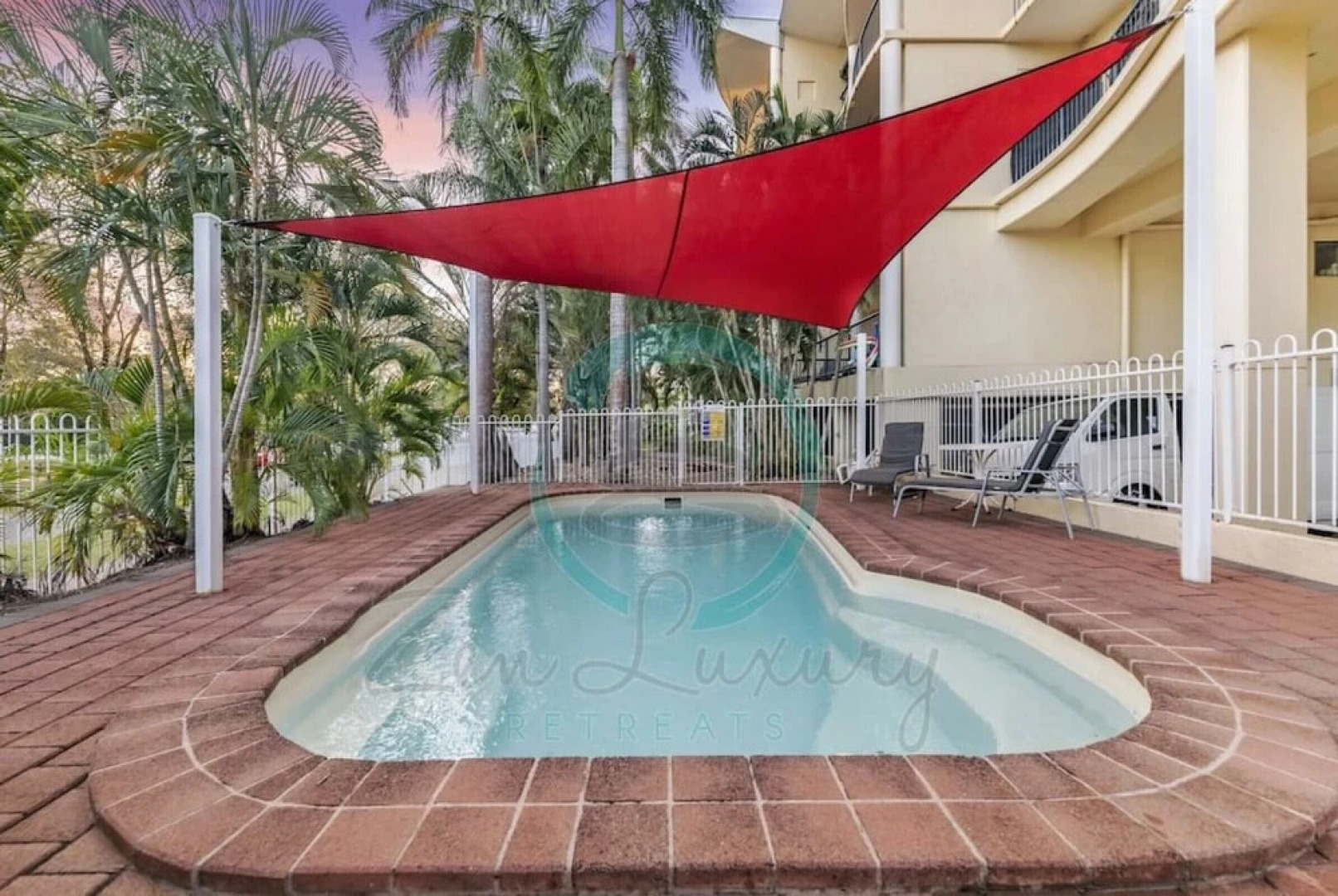 ZEN FORESHORE - 2 Bedroom Apt with Pool