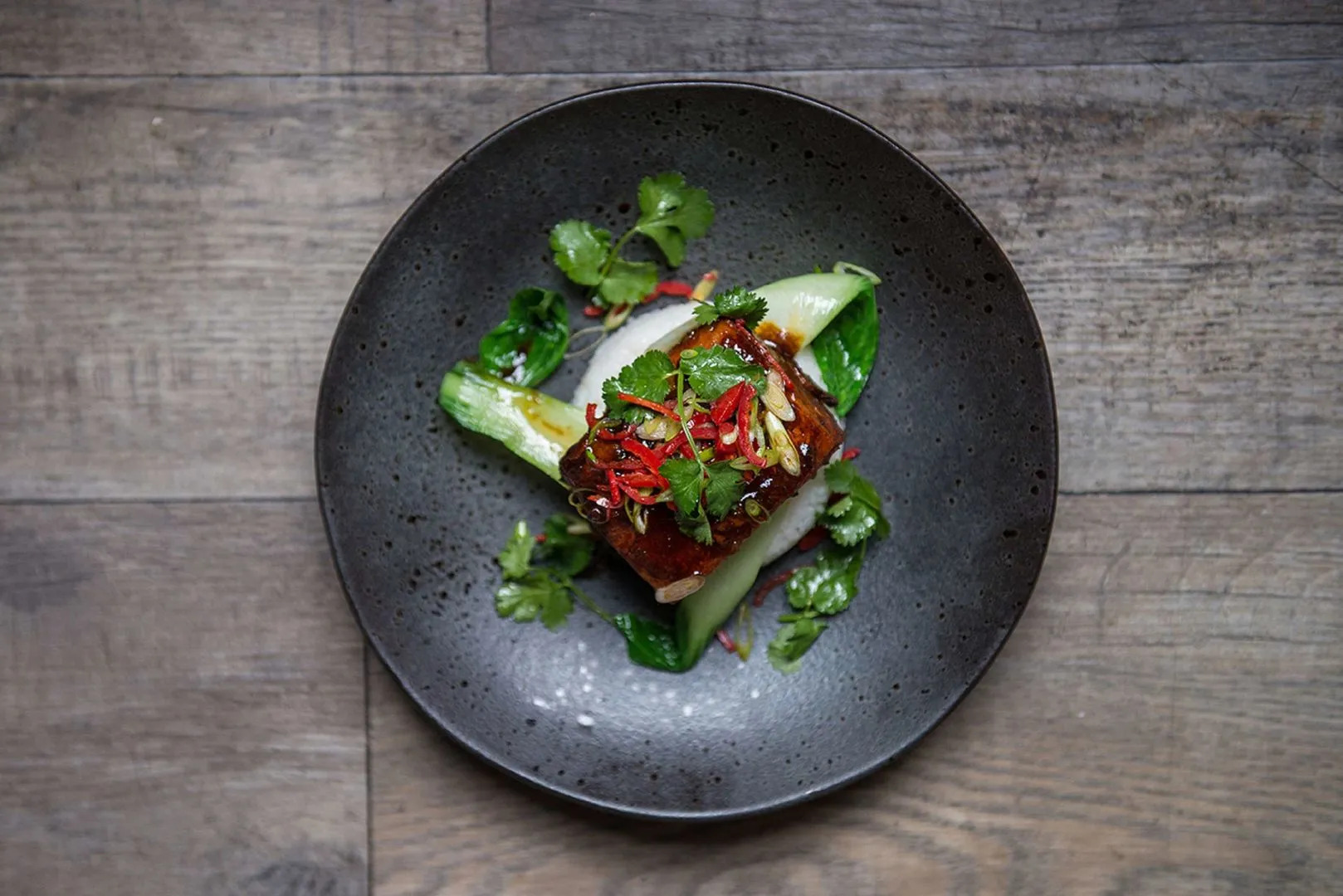 White Hart Hotel & Apartments