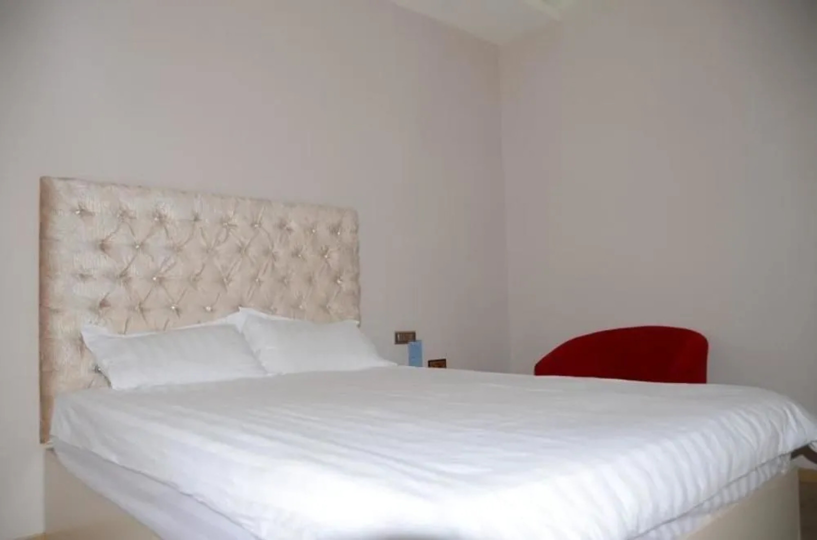 Wudangshan Tianbao Jiuru Hotel