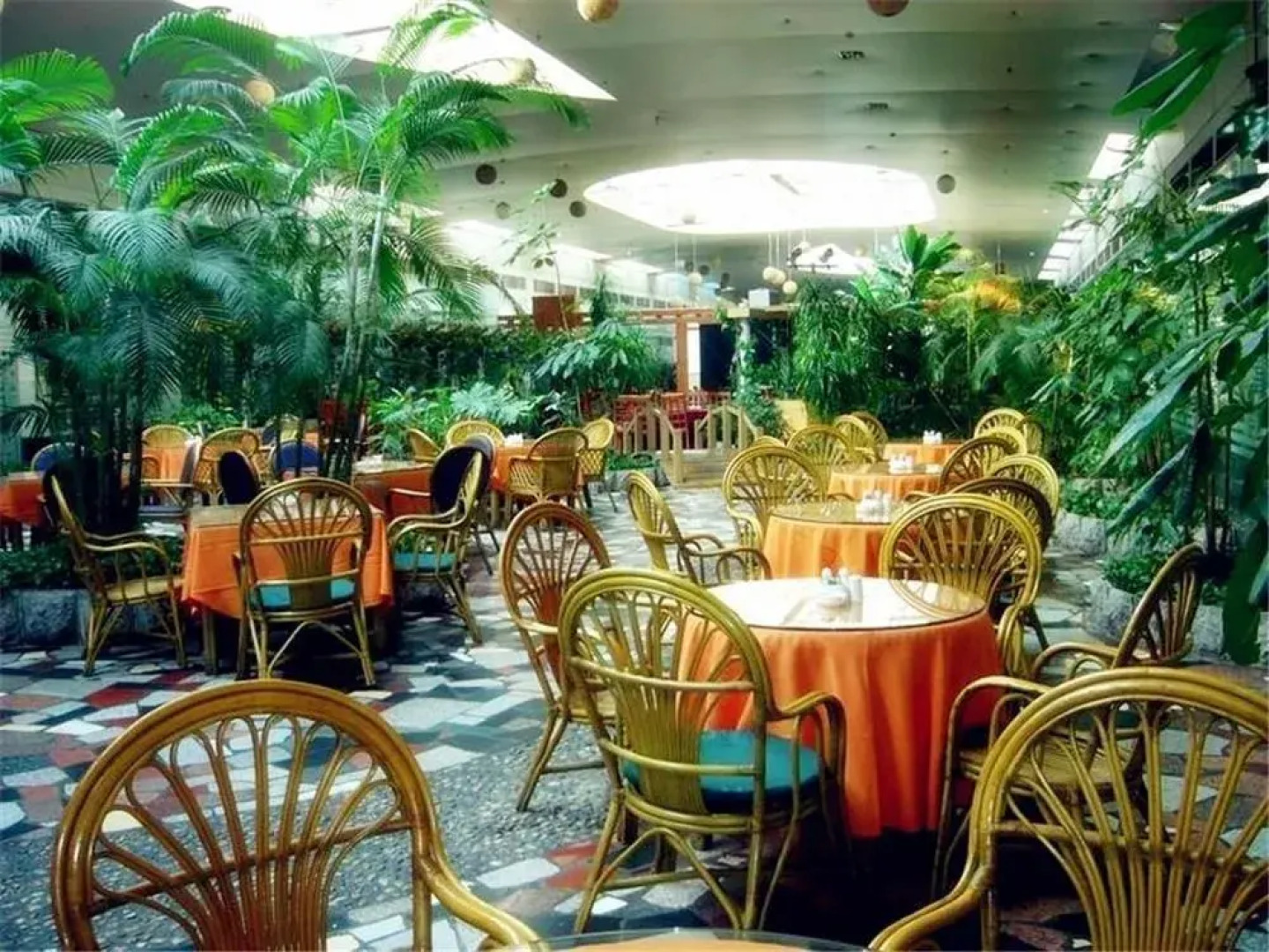 Tianjin Super Garden Hotel