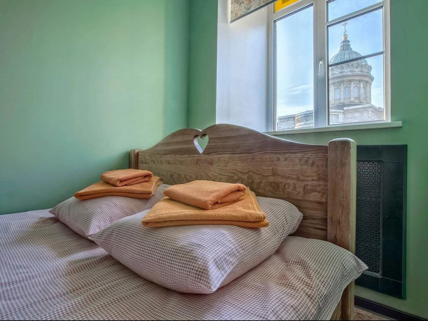 Друзья на Грибоедова