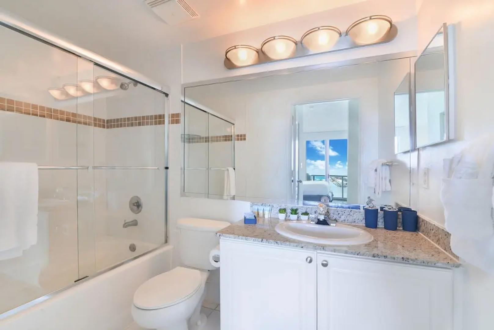 Luxury Sunny Isles Beach Condos by Hosteeva