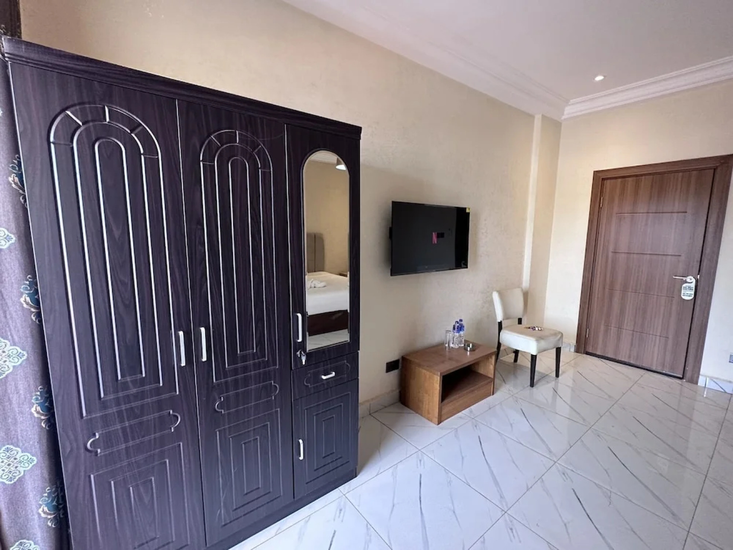Apartments Plaza Hotel