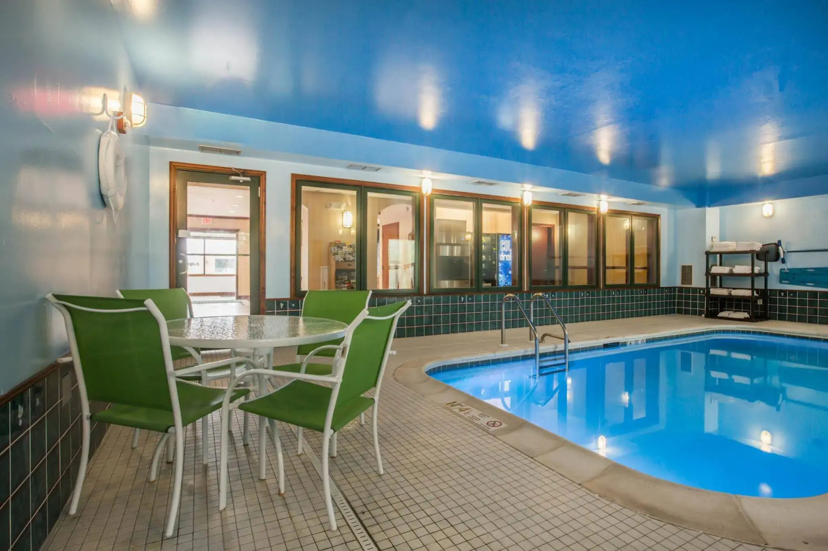 Econo Lodge Glens Falls / Lake George