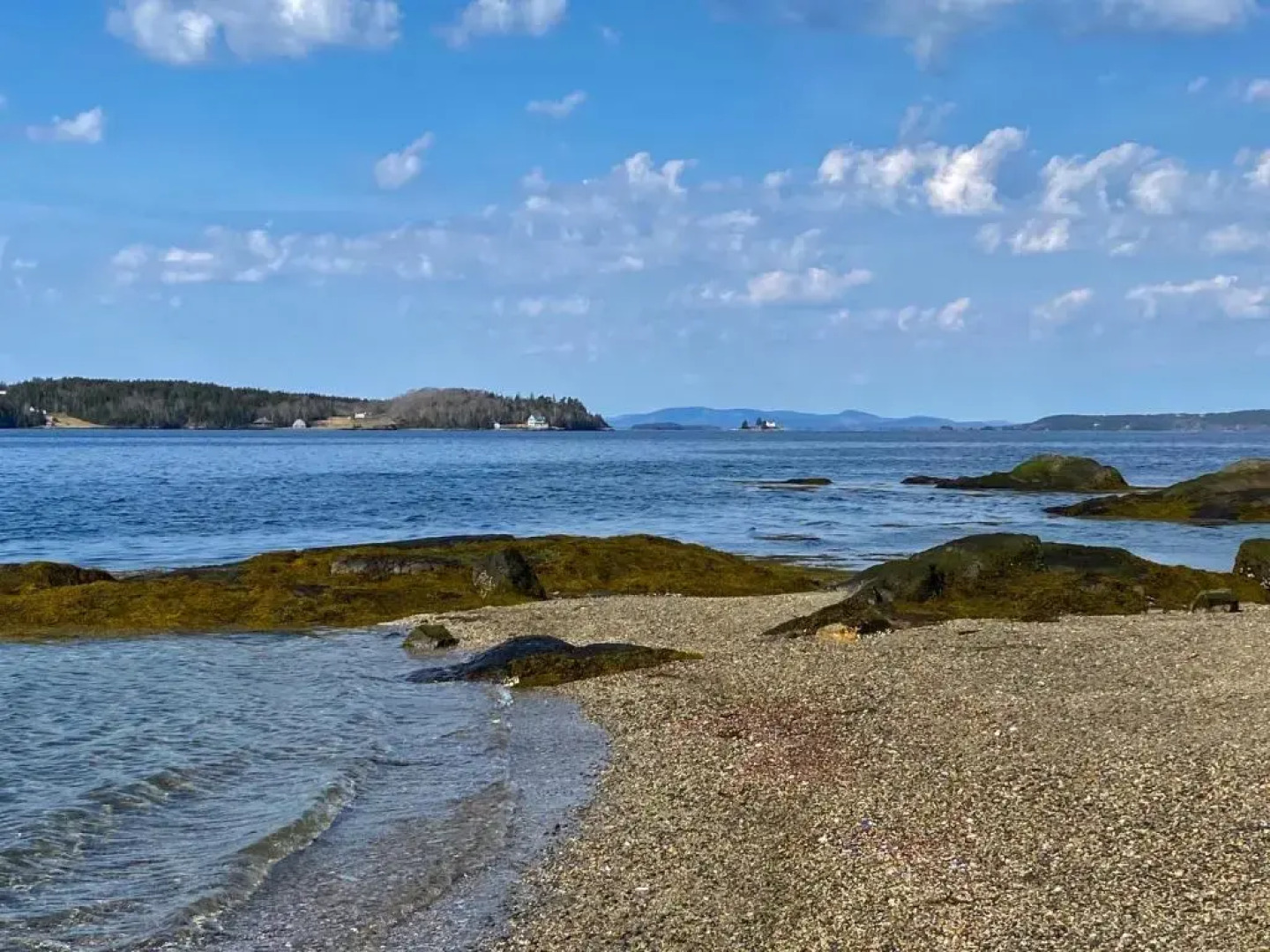 Oakland House Cottages by The Side of The Sea