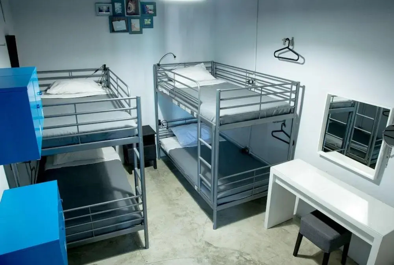 Nomada Urban Beach Hostel - Adults Only