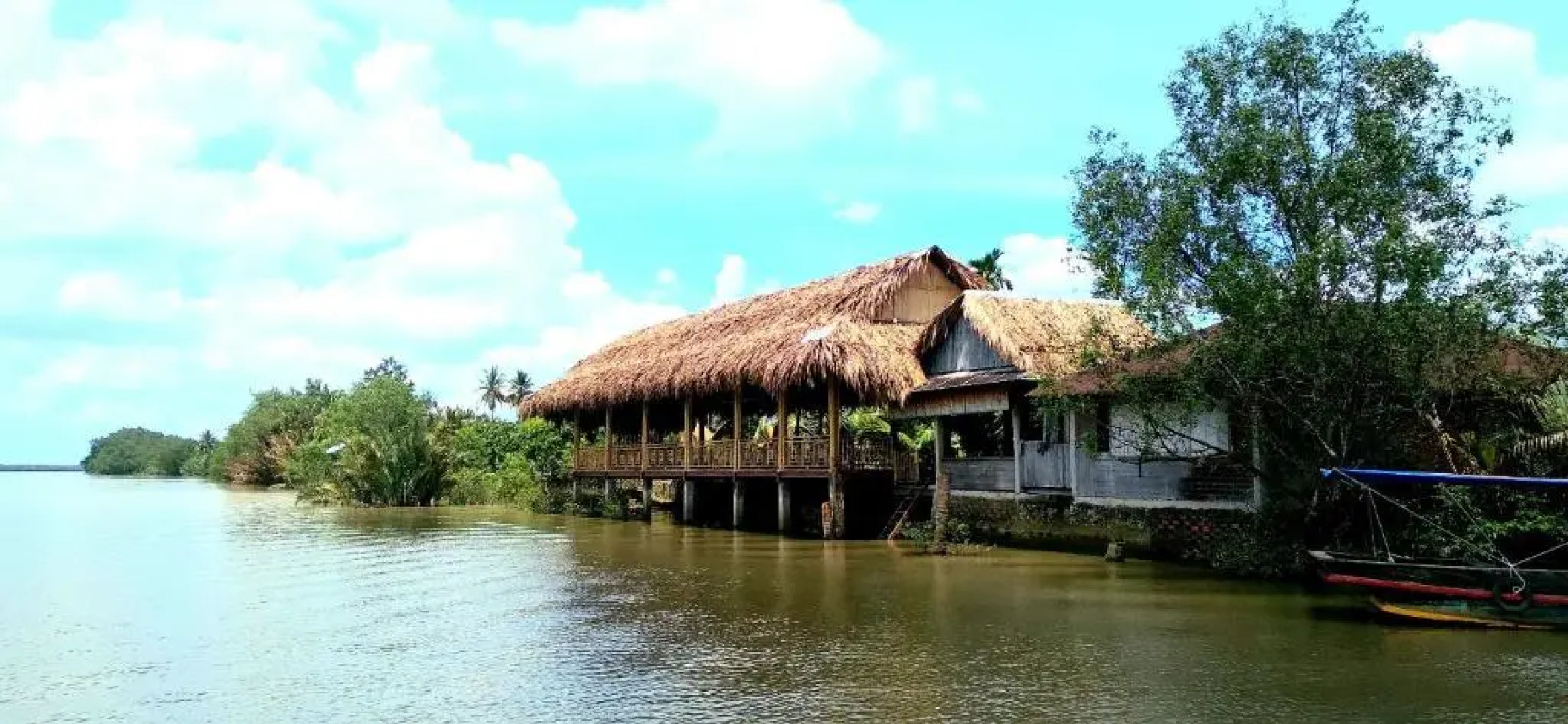 Hong thai River side homestay