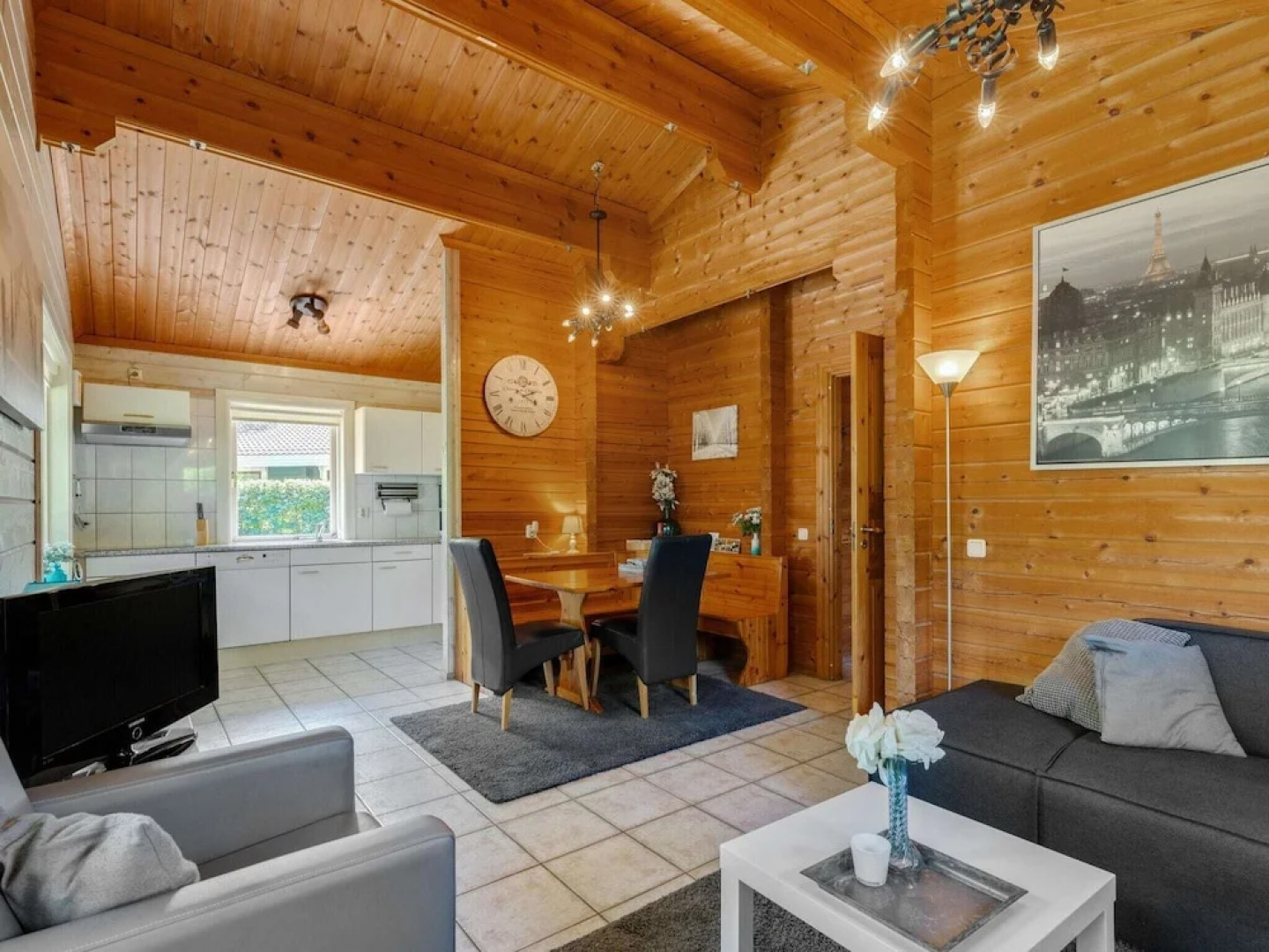 Luxurious Chalet in Guelders by the Forest