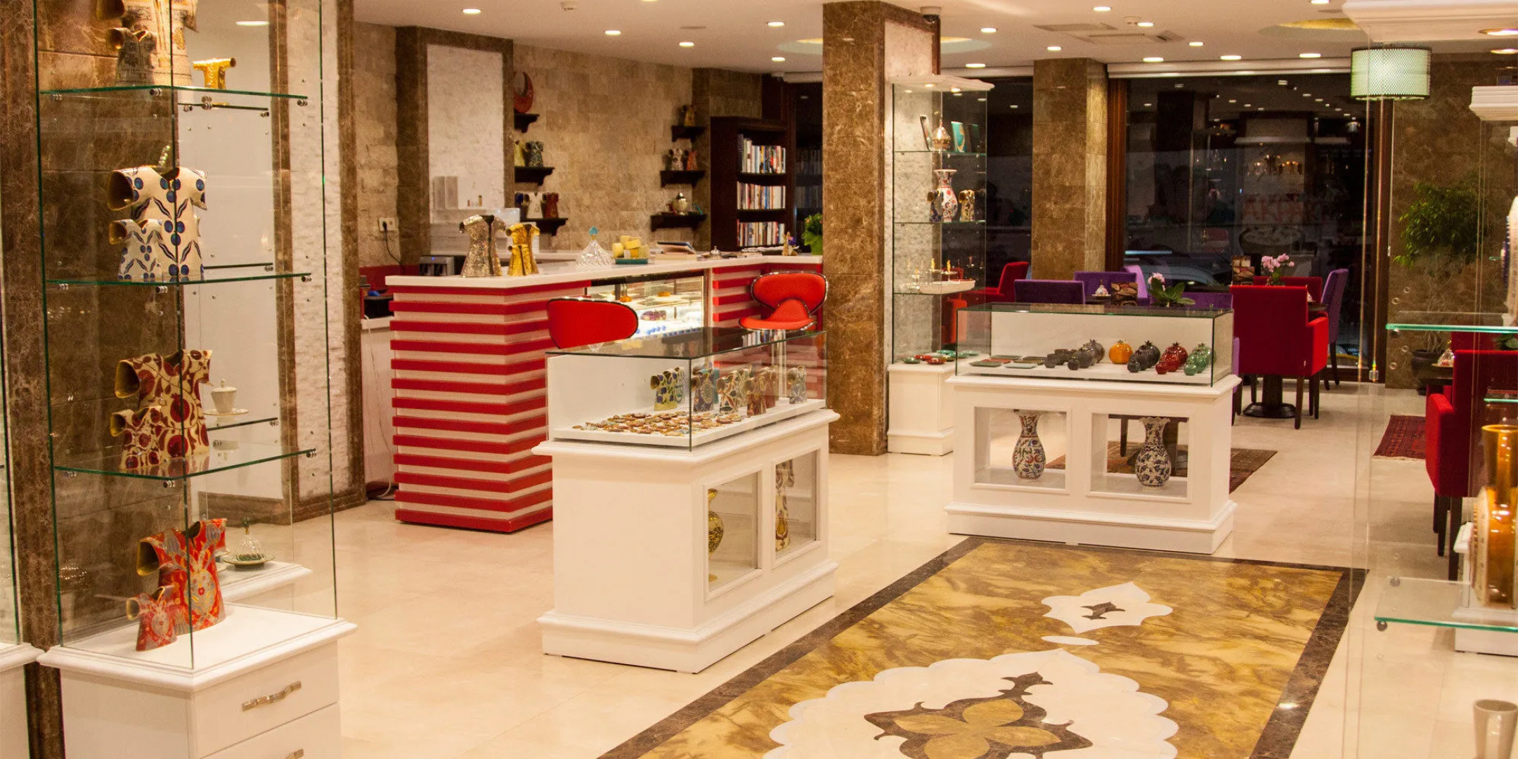 The Magnaura Palace Hotel