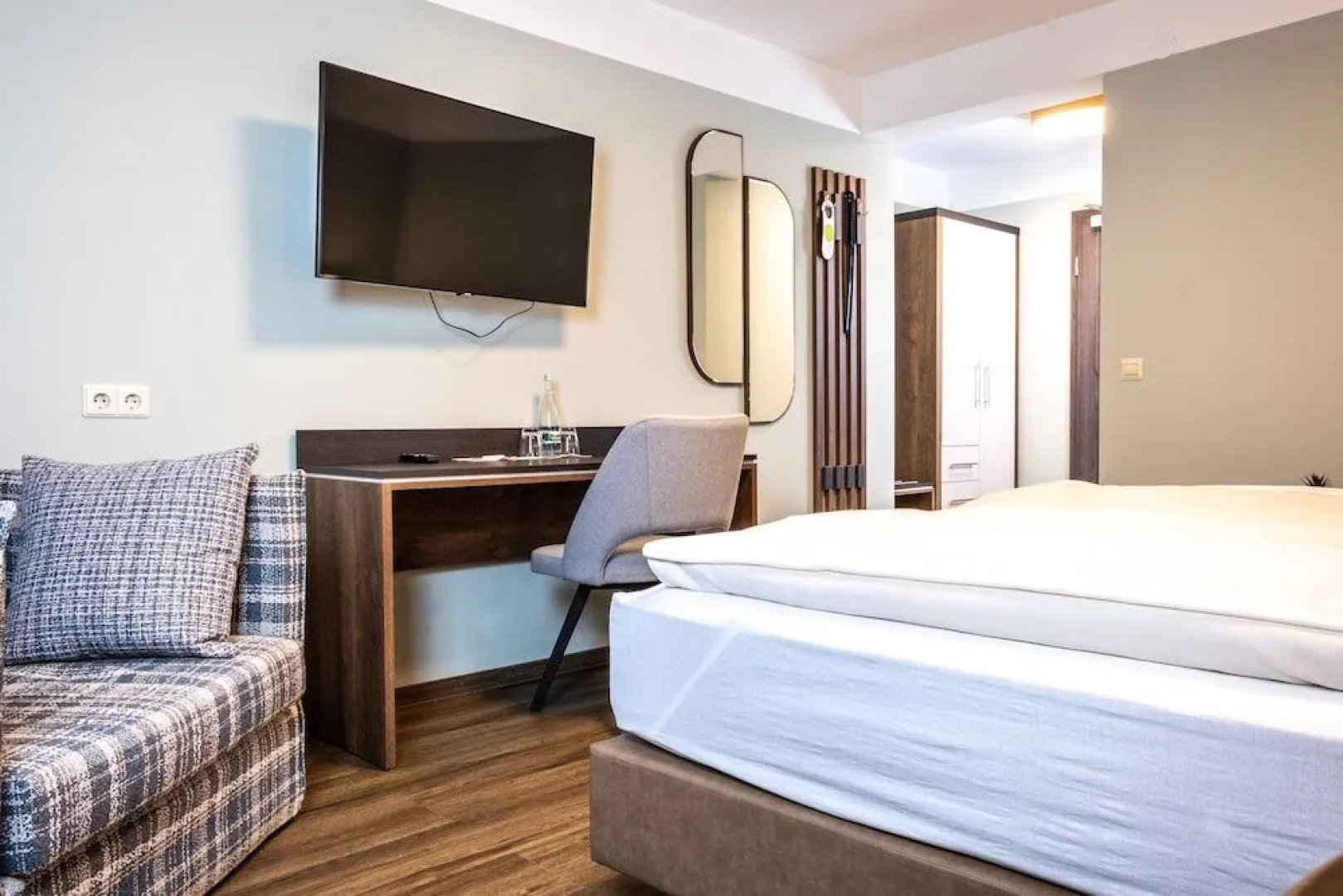 HotelRestaurant Walker