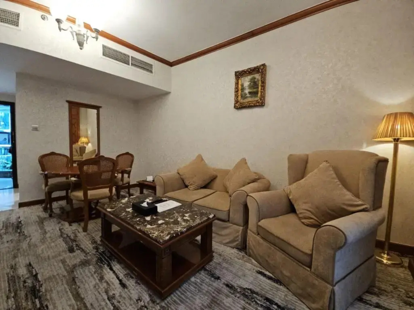 Royal Concorde Hotel & Suite