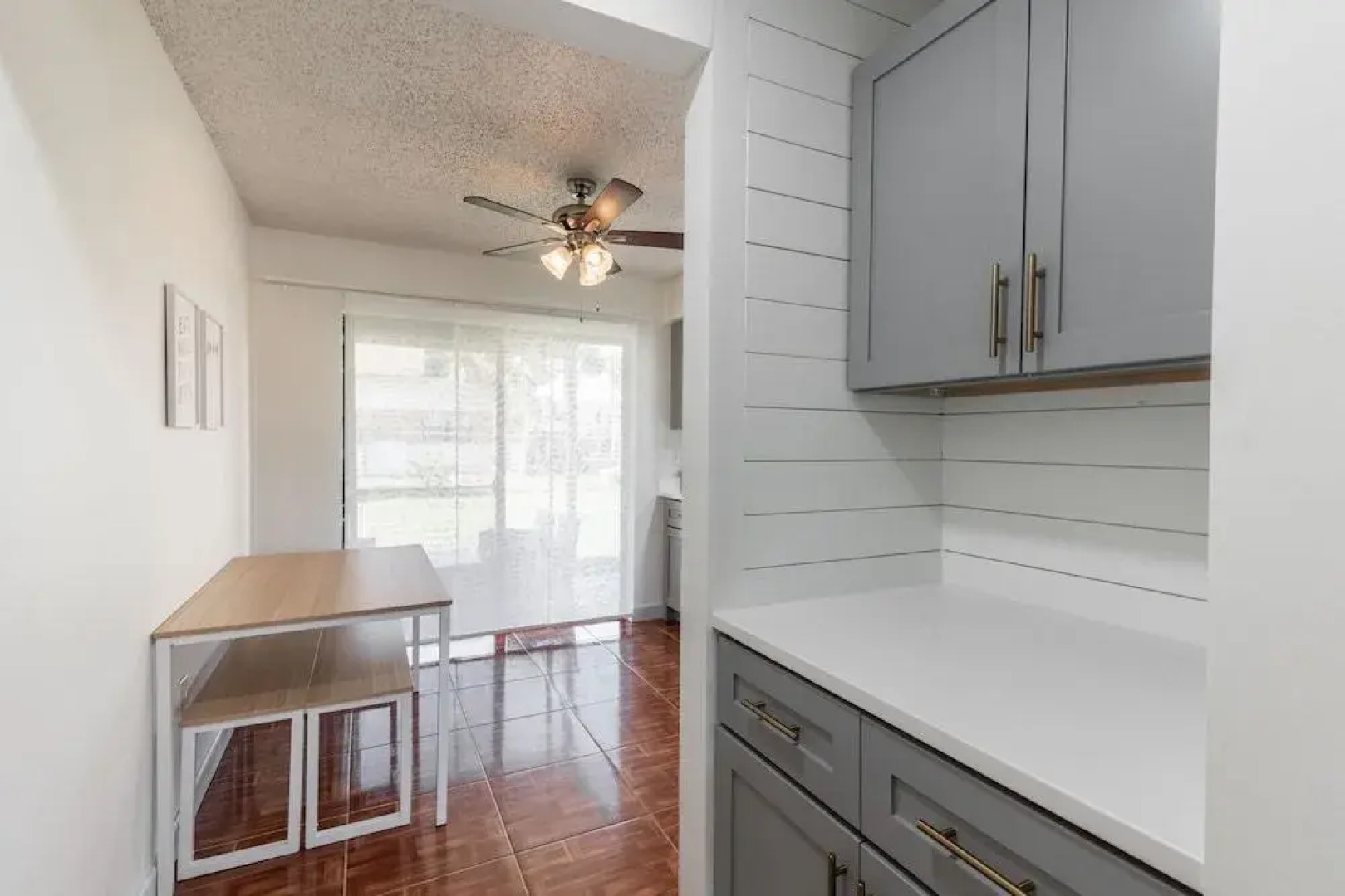 Amazing 2 BDR Townhouse Near beach