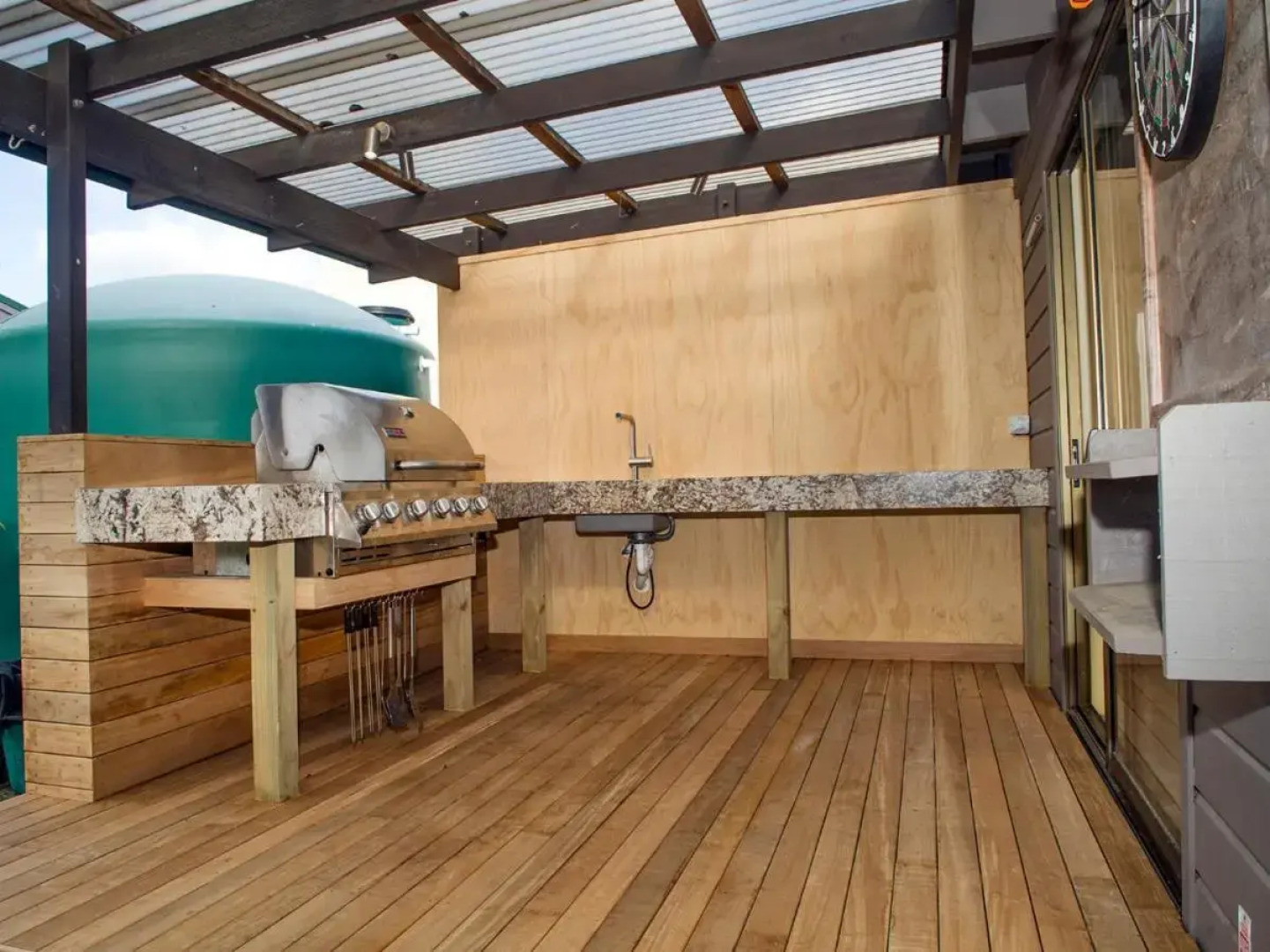 Beachside Beauty - Kuaotunu Holiday Home