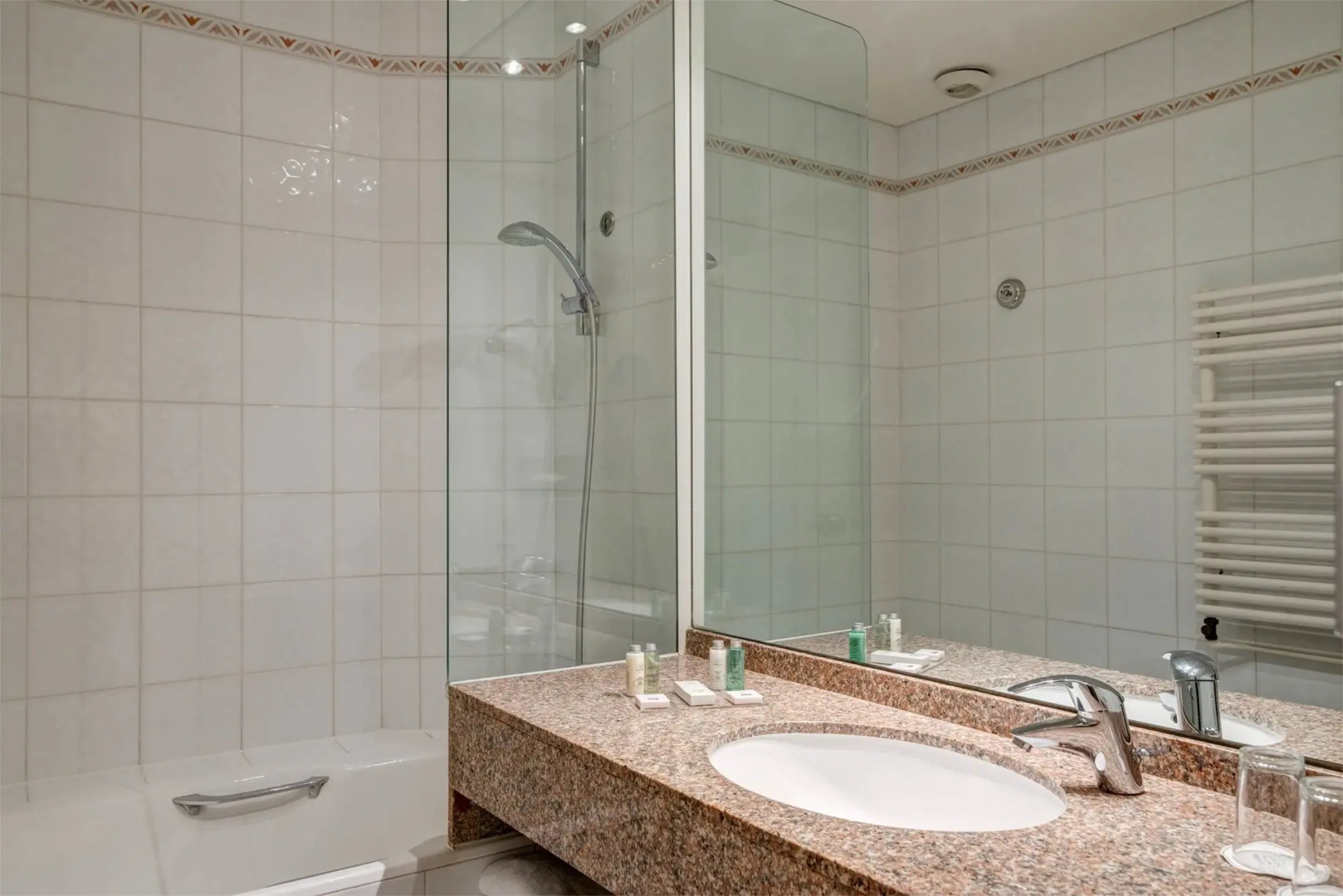 Astra Opera - Astotel