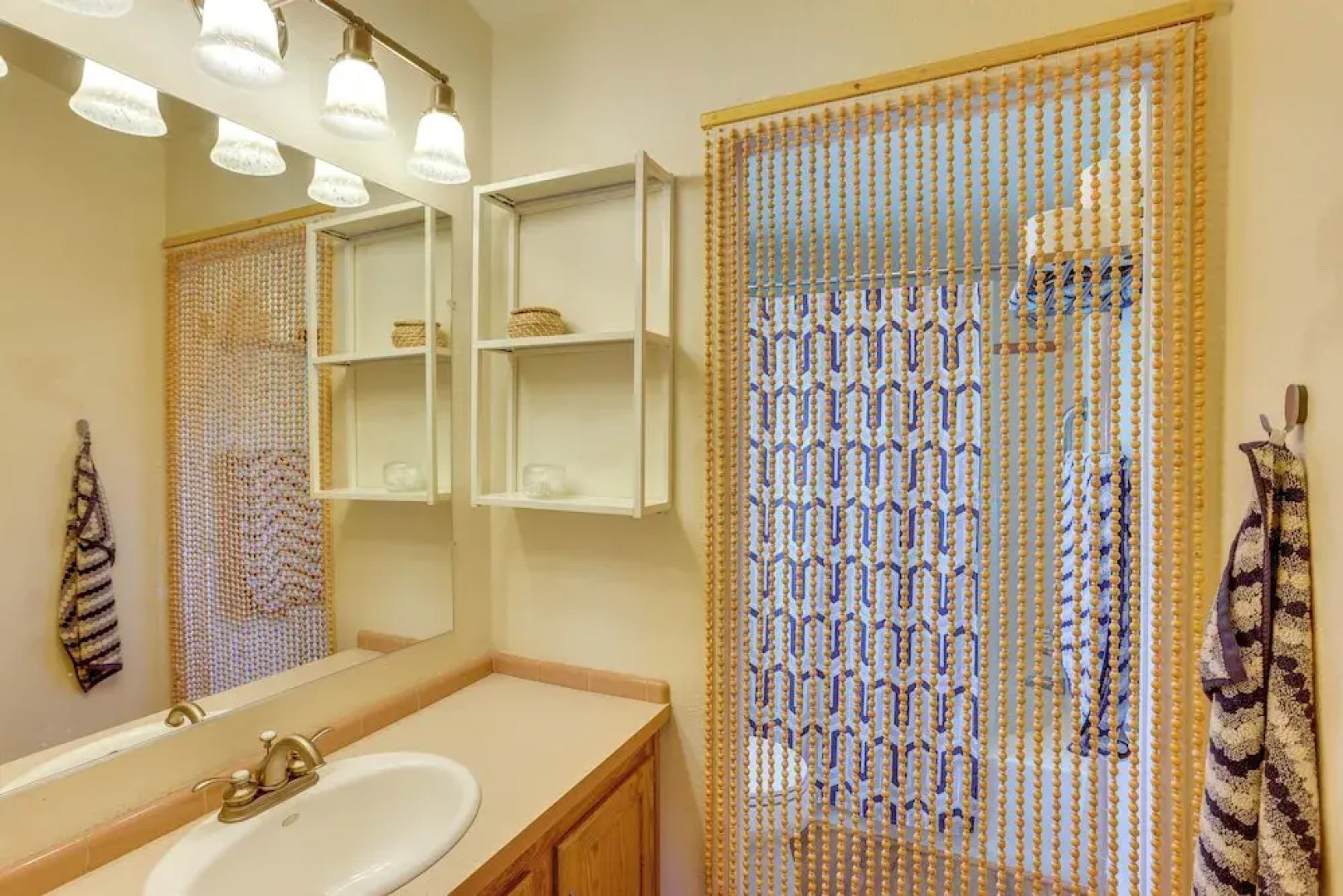 Stunning Views: Quiet Bluff Home Near Hiking!