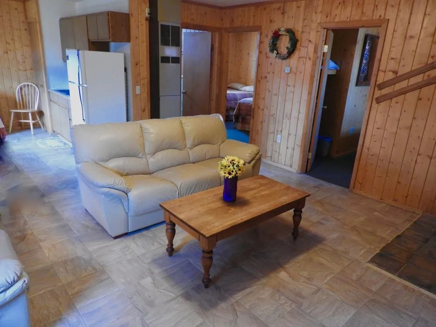 Foothills Lodge and Cabins