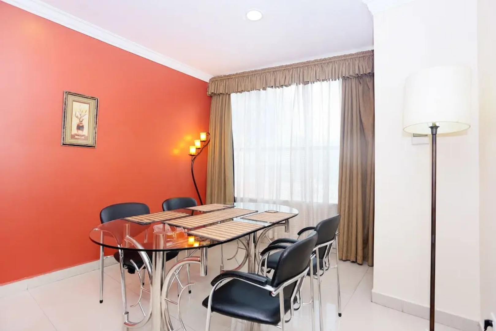 Capital O 45944 Club 7