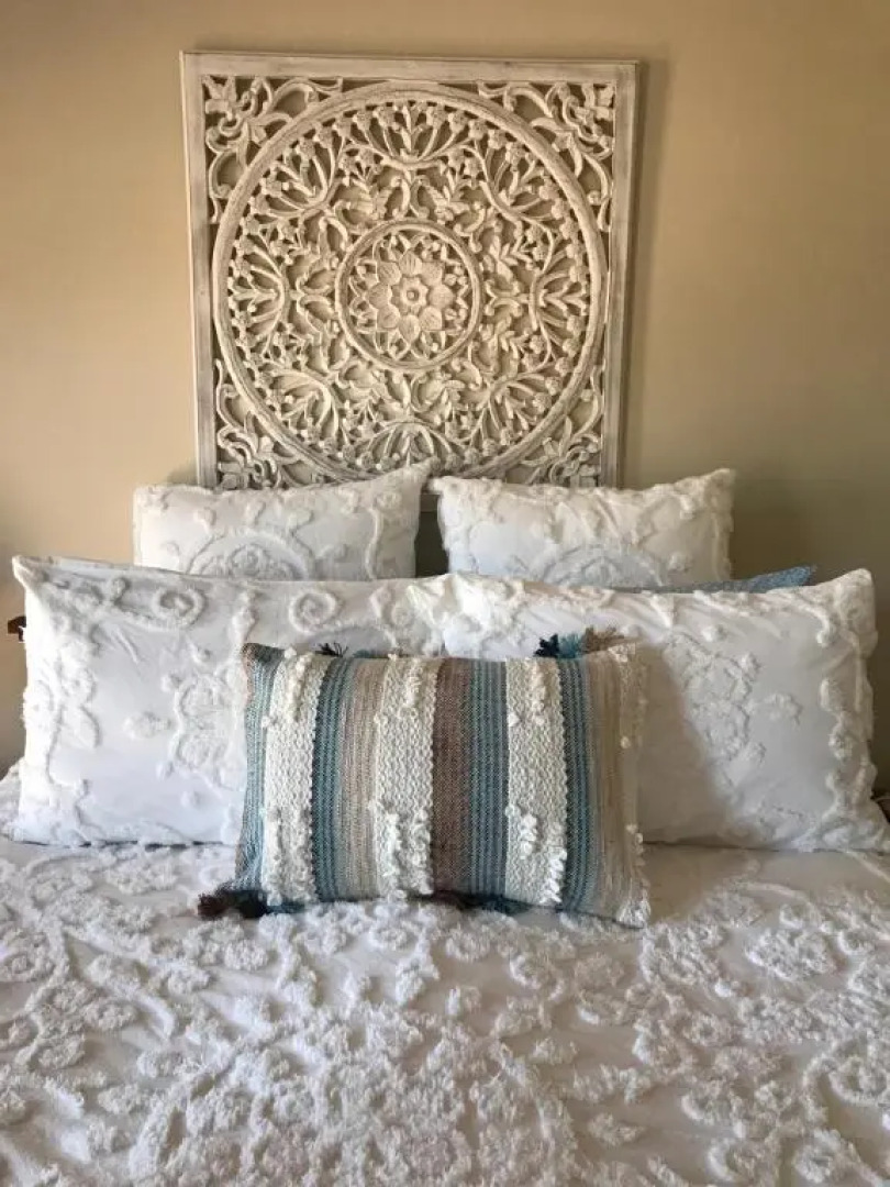 Paula's Place 8 Ti Tree Close Robe