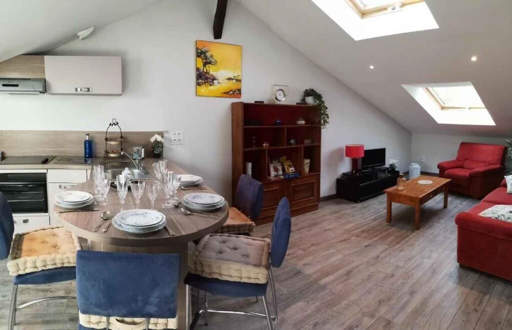 Spacieux T3 Mansardé Avec Parking Périgueux