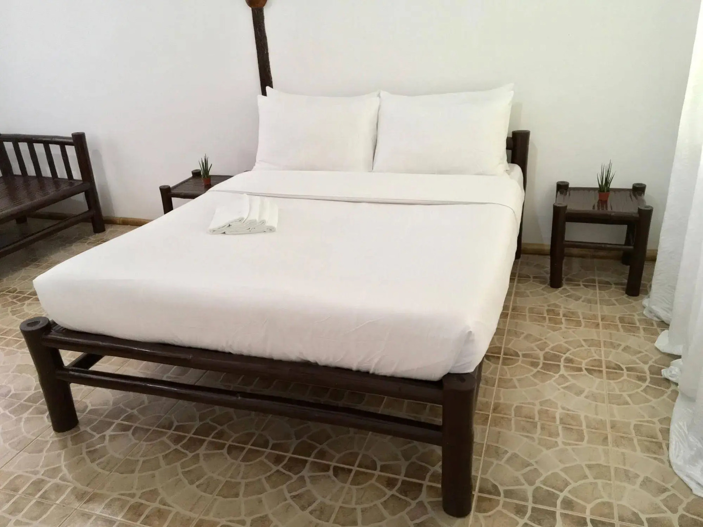 Cove Paradise Beach & Dive Resort