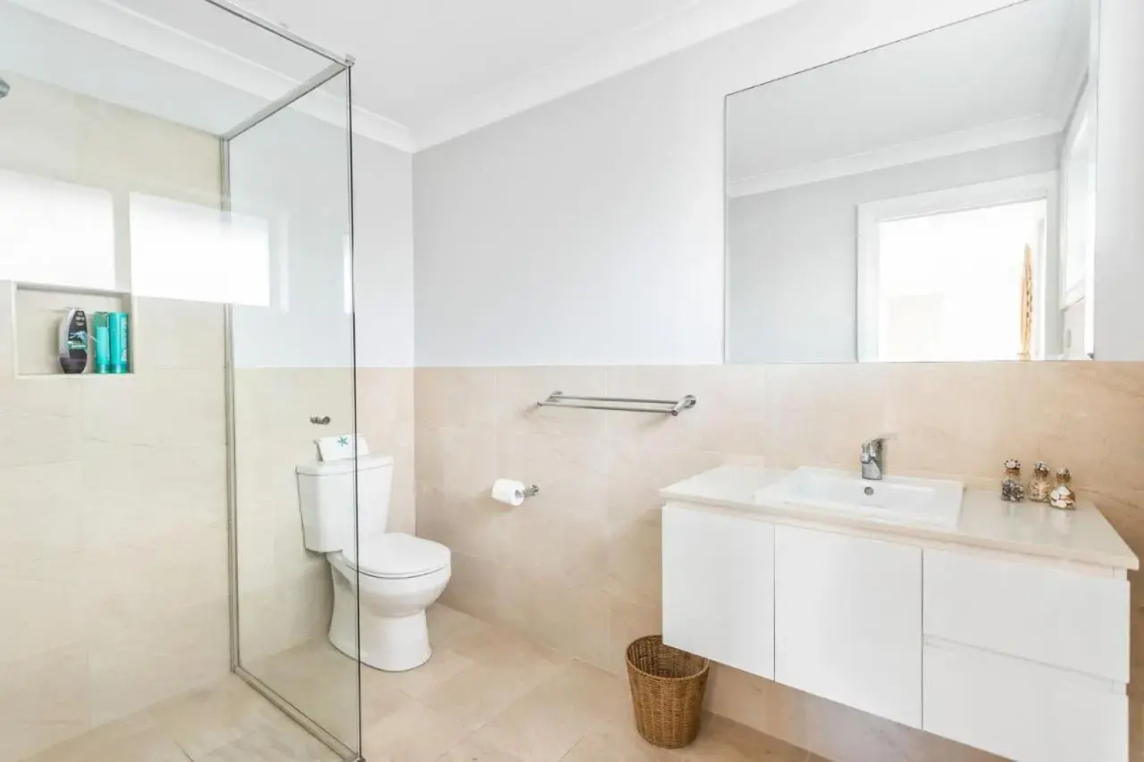 Lovedaze 10 Boomer Cres