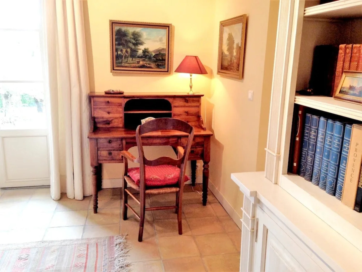 Villa With 5 Bedrooms in Saint Saturnin les Apt, With Wonderful Mounta