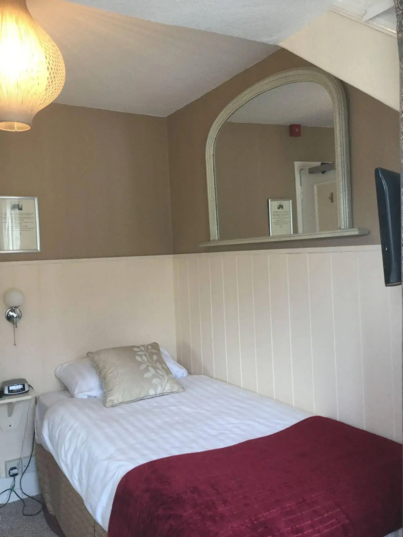 The Groveside Guest House