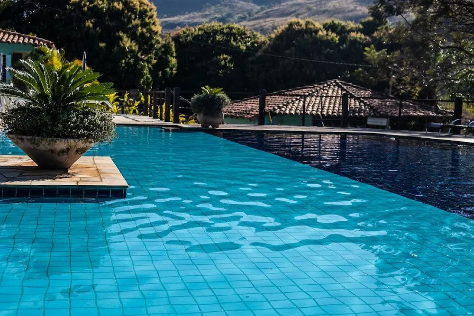 Containers Club Hotel