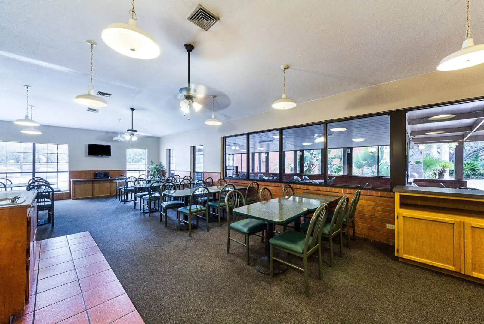 Econo Lodge Inn & Suites Fulton - Rockport