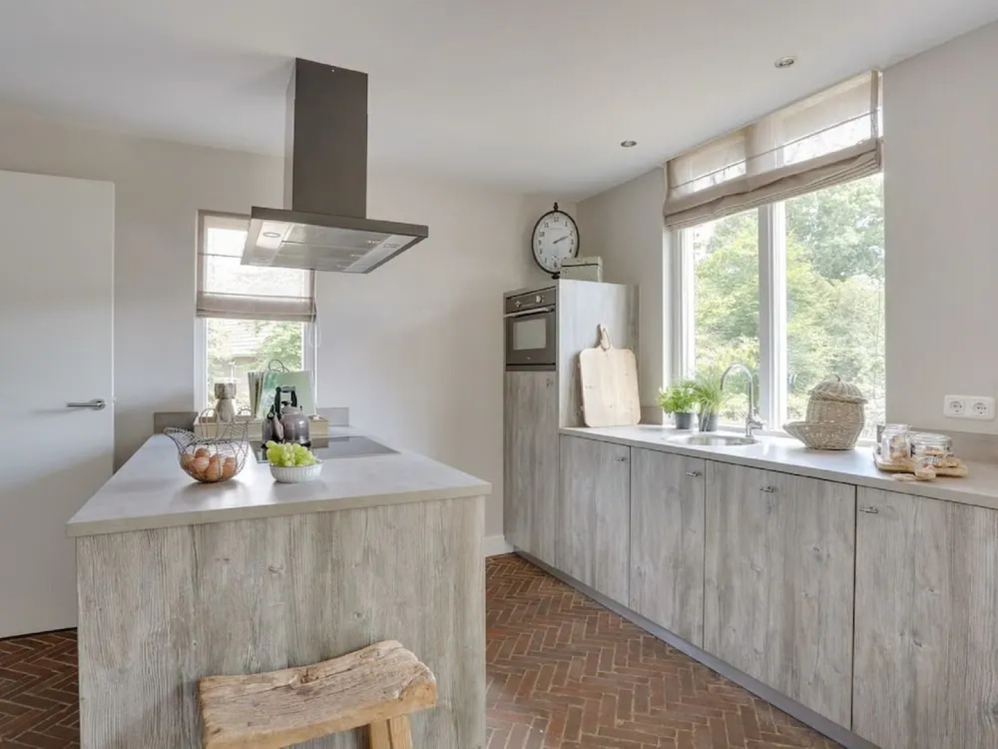 Holiday Home With a Terrace at Bedafse Bergen