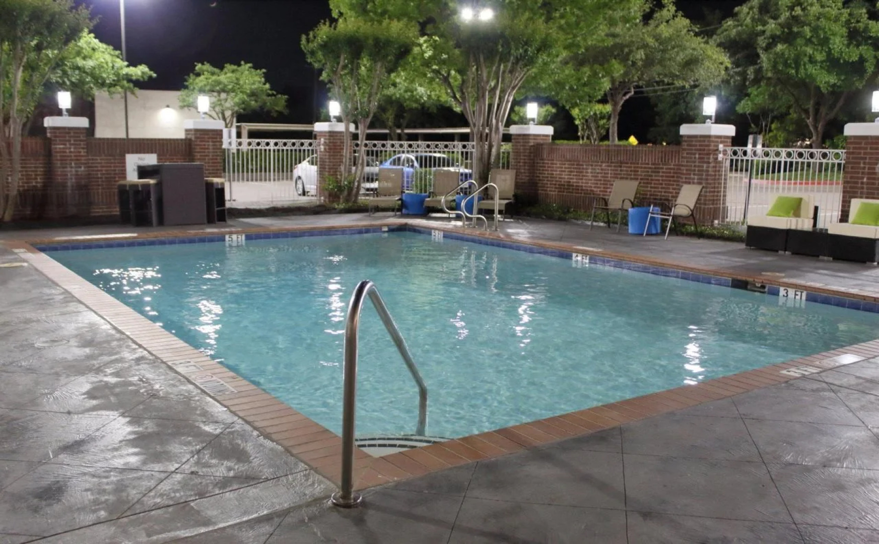 Holiday Inn & Suites Dallas-Addison by IHG