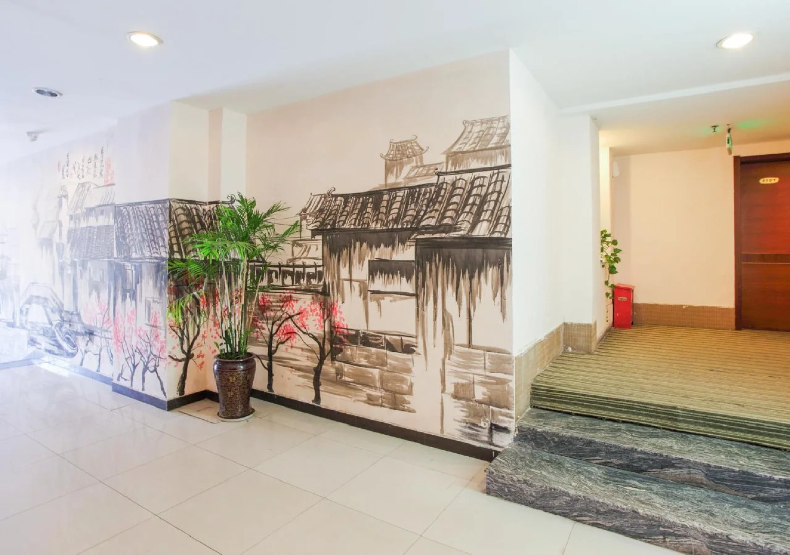 Suzhou Liuxiang Hostel Guanqian Street