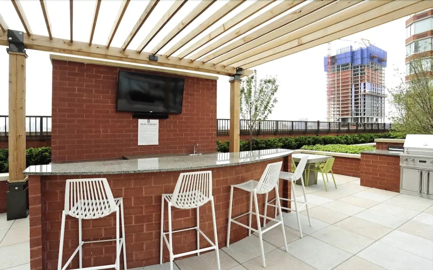 Skyview Luxury Suites - New York City