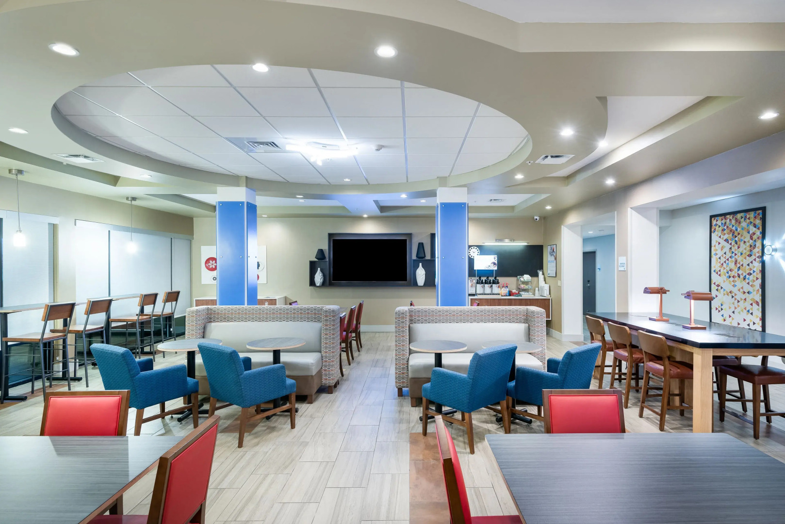 Holiday Inn Express & Suites Lakeland South by IHG