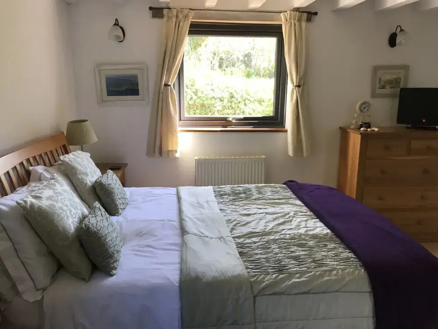 1-Bed Apartment Sleeps 2 - Patio -Bbq - Hot Tub