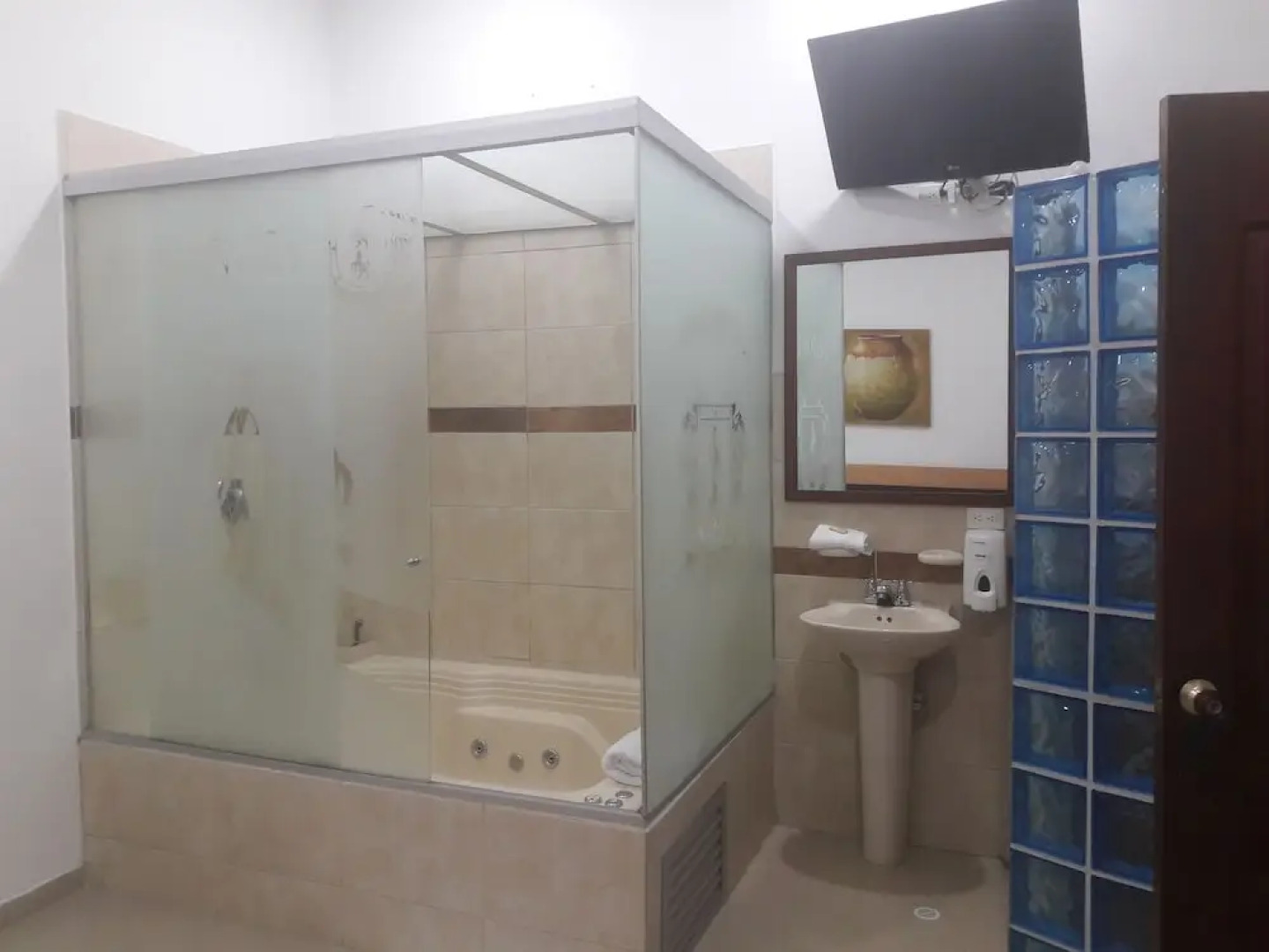 Apartahotel Montes La 68