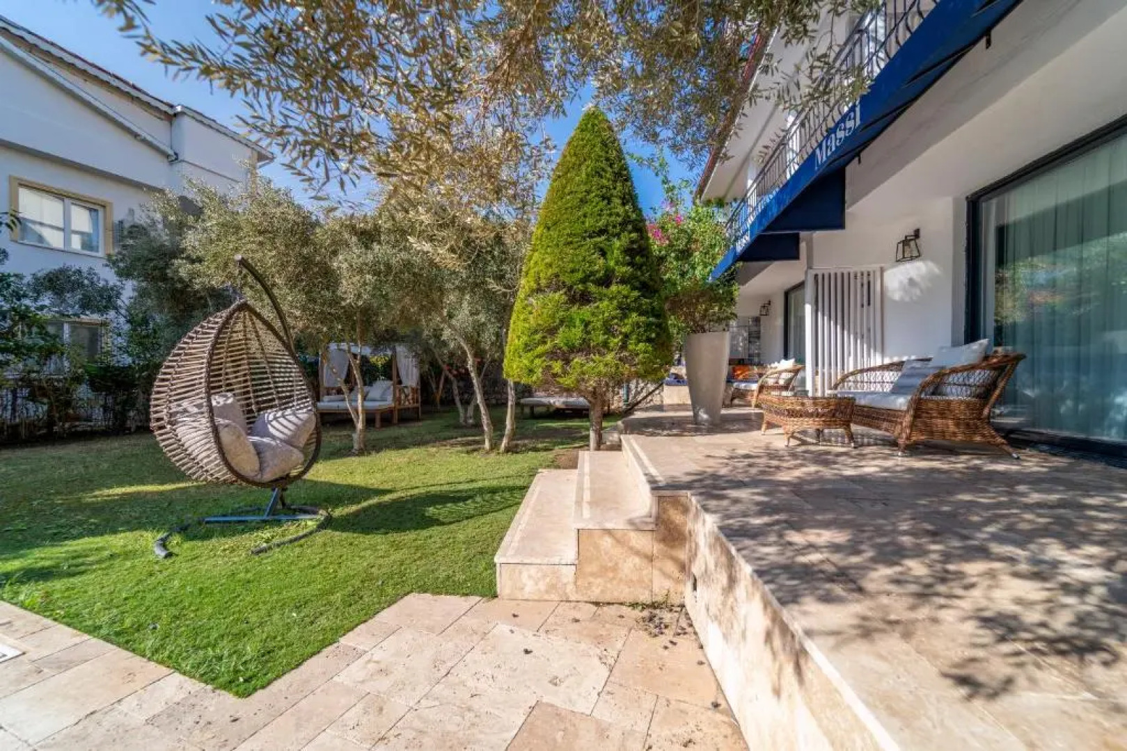 Massi Near The Sea Butik Hotel